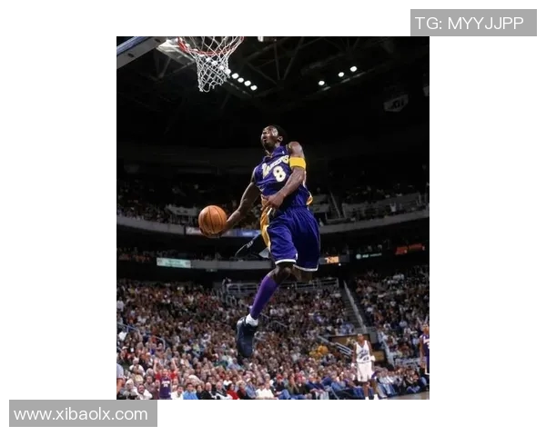 姚明重扣精彩瞬间回顾震撼全场的篮球传奇时刻 姚明重扣精彩瞬间回顾震撼全场的篮球传奇时刻